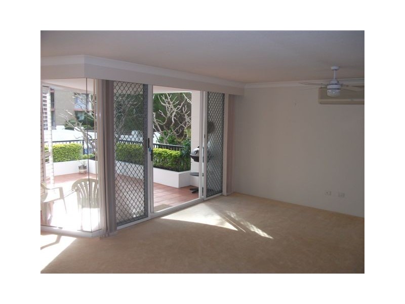 4/3 Federation Avenue, Broadbeach QLD 4218