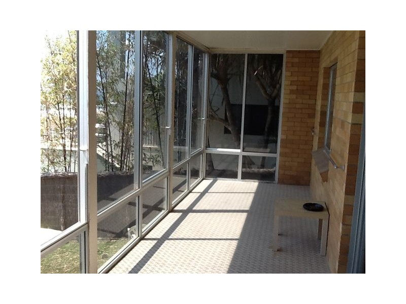 2/2A Twenty First Avenue, Palm Beach QLD 4221