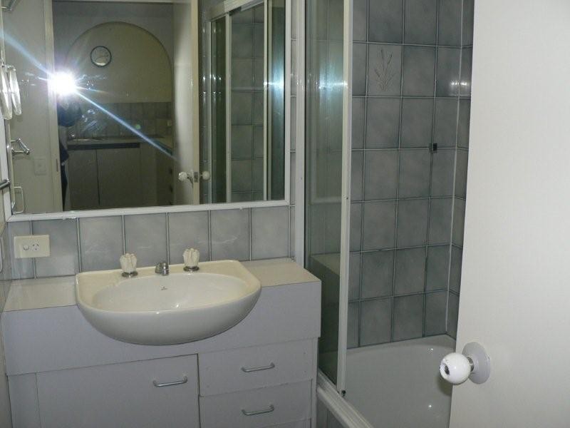 8/17 Genoa Street, Surfers Paradise QLD 4217