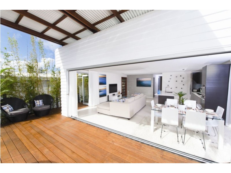 23 Arthur Street, Mermaid Beach QLD 4218