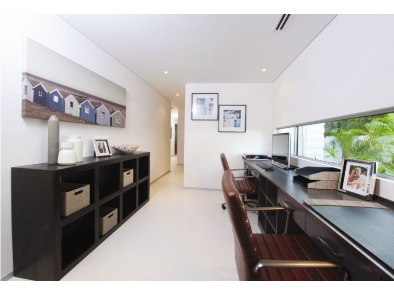 23 Arthur Street, Mermaid Beach QLD 4218