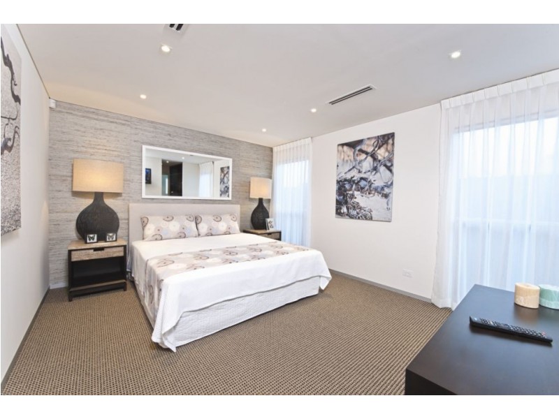 23 Arthur Street, Mermaid Beach QLD 4218