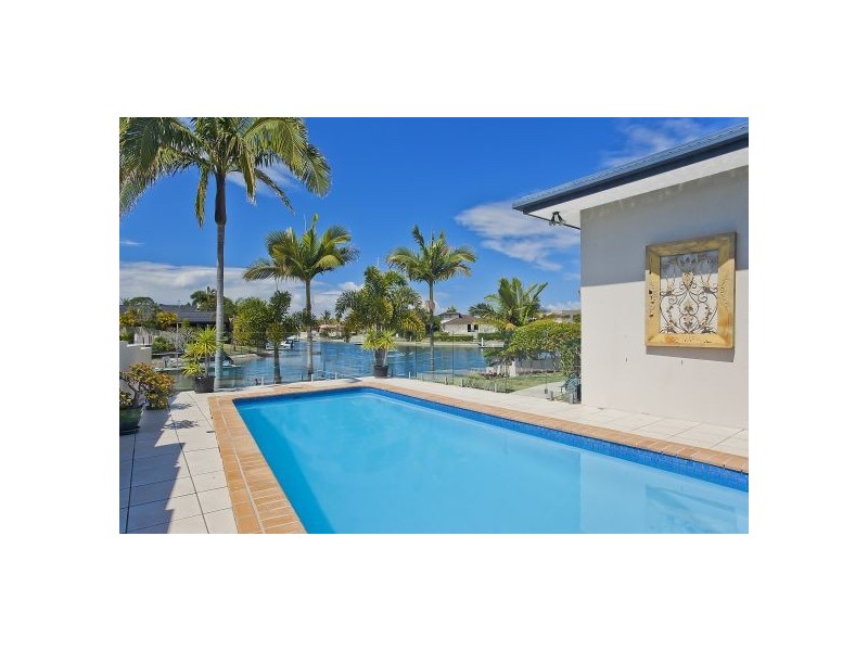 167 Campbell Street, Sorrento QLD 4217