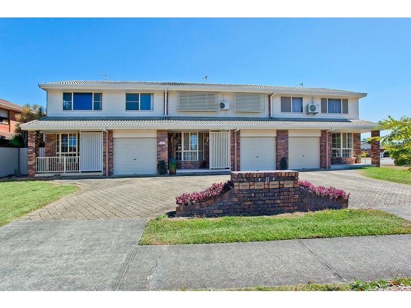 1/11 Sunbird Street, Burleigh Waters QLD 4220