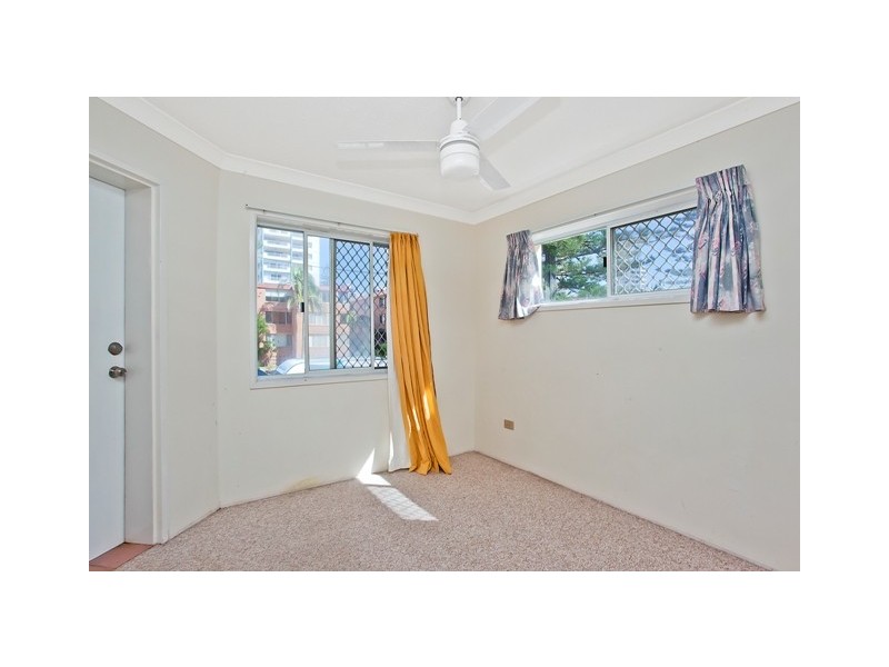 8 ‘Le Chelsea’ 11 Frederick Street, Surfers Paradise QLD 4217