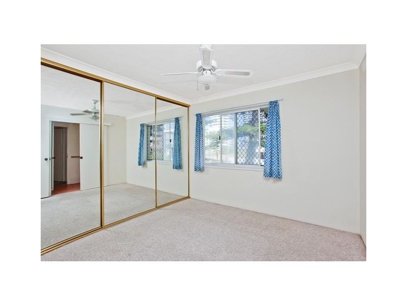 8 ‘Le Chelsea’ 11 Frederick Street, Surfers Paradise QLD 4217