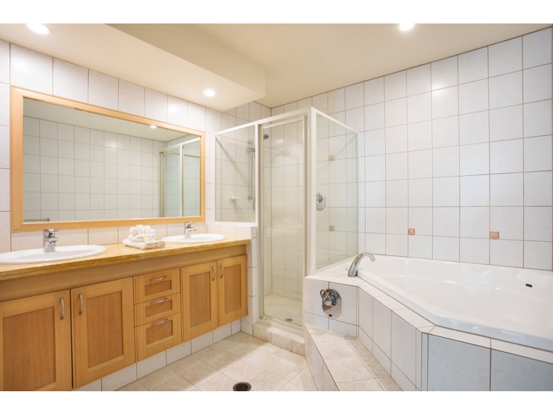 57 Oceana on Broadbeach 100 Old Burleigh Road, Broadbeach QLD 4218