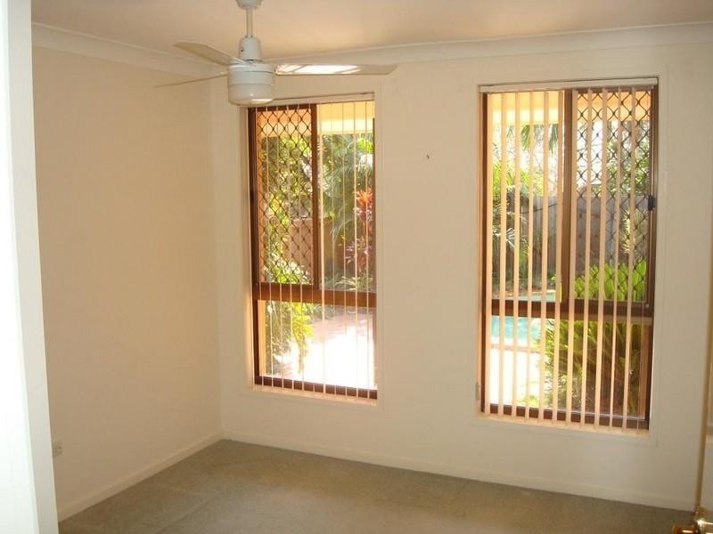 73 River Crescent, Broadbeach Waters QLD 4218