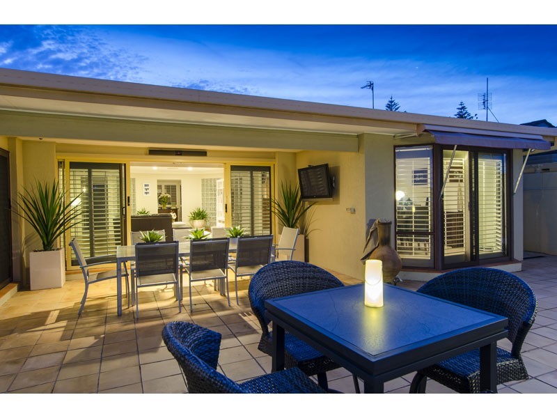 79 Gibraltar Drive, Isle Of Capri QLD 4217