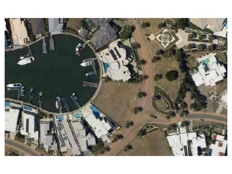 70 The Sovereign Mile, Sovereign Islands QLD 4216