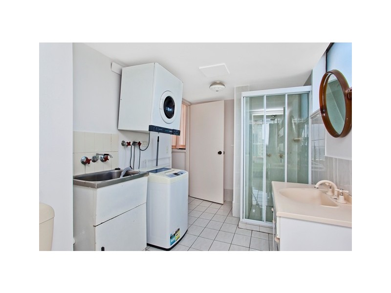 14 ‘Columbia Towers’ 19 Fern Street, Surfers Paradise QLD 4217