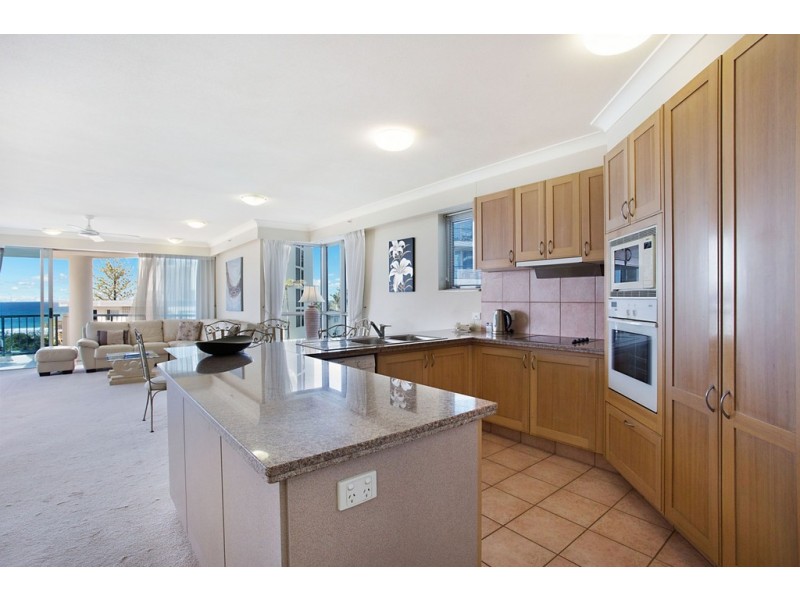17 ‘Oceana on Broadbeach’ 100 Old Burleigh Road, Broadbeach QLD 4218
