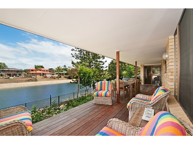 12 Rudder Court, Mermaid Waters QLD 4218