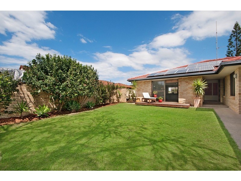 12 Rudder Court, Mermaid Waters QLD 4218