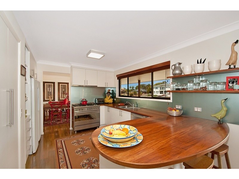 12 Rudder Court, Mermaid Waters QLD 4218