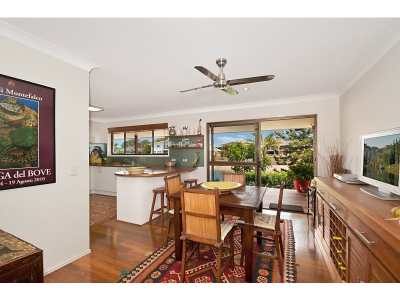 12 Rudder Court, Mermaid Waters QLD 4218