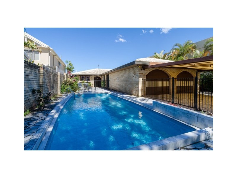 23 The Promenade, Isle Of Capri QLD 4217