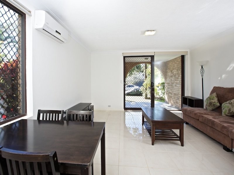 1/22 Genoa Street, Surfers Paradise QLD 4217