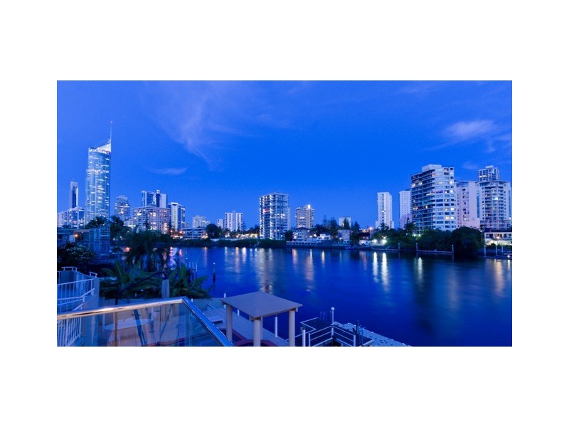 46 Amalfi Drive, Isle Of Capri QLD 4217