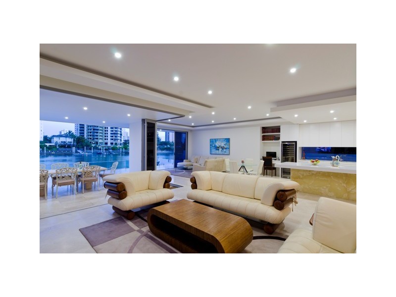 46 Amalfi Drive, Isle Of Capri QLD 4217