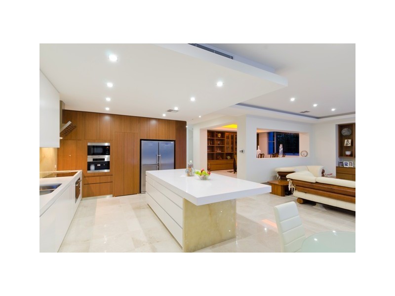 46 Amalfi Drive, Isle Of Capri QLD 4217