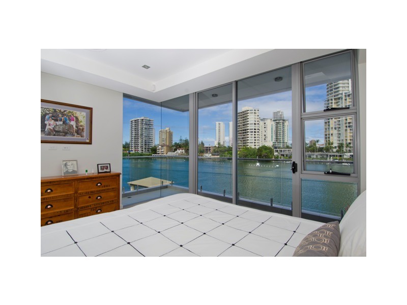 46 Amalfi Drive, Isle Of Capri QLD 4217