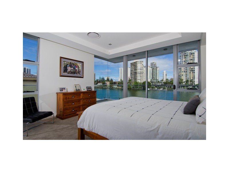 46 Amalfi Drive, Isle Of Capri QLD 4217