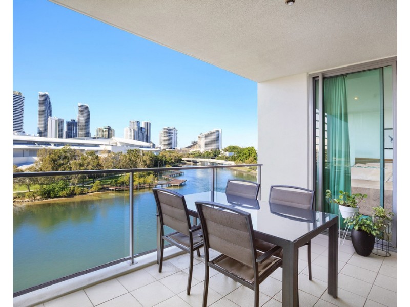 1411/33 T E Peters Drive ‘Freshwater Point’, Broadbeach Waters QLD 4218
