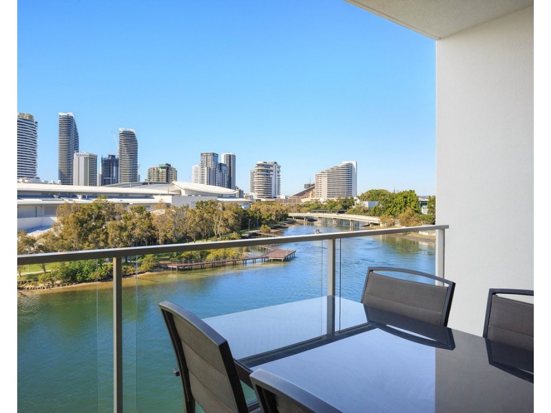 1411/33 T E Peters Drive ‘Freshwater Point’, Broadbeach Waters QLD 4218