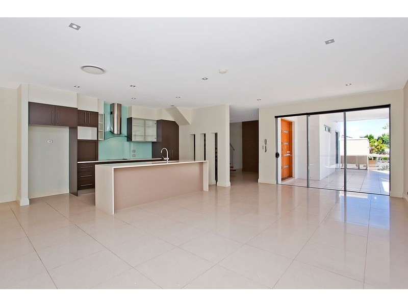 1/1005 Lakeview Terrace, Benowa QLD 4217