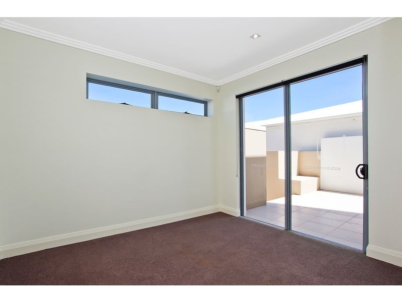 1/1005 Lakeview Terrace, Benowa QLD 4217
