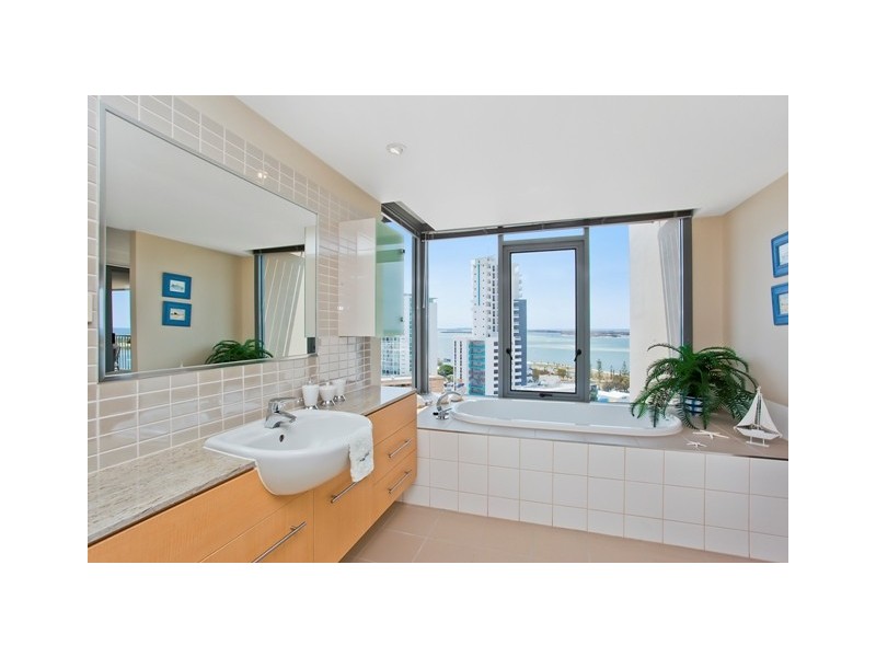 243 ‘Nexus’ 105 Scarborough Street, Southport QLD 4215