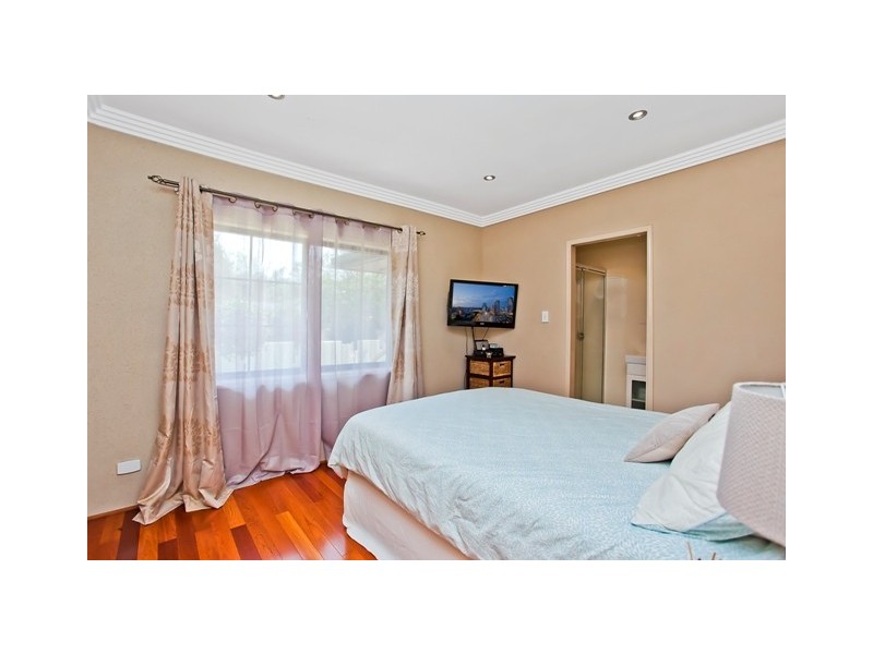 3 Patura Drive, Ashmore QLD 4214