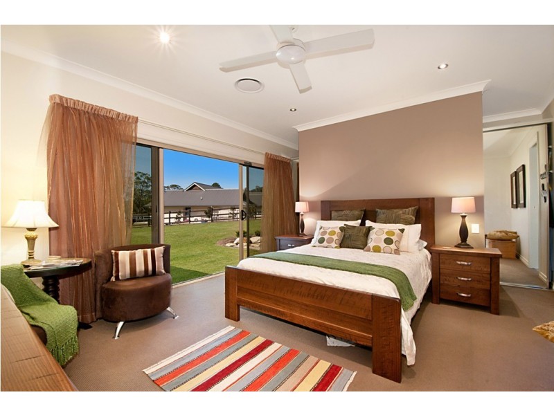 26 Lagoon Park Drive, Maudsland QLD 4210