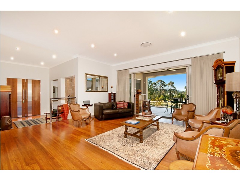 26 Lagoon Park Drive, Maudsland QLD 4210