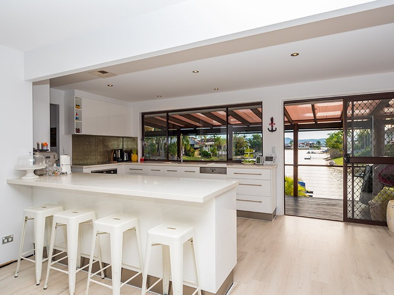 100 Campbell Street, Sorrento QLD 4217