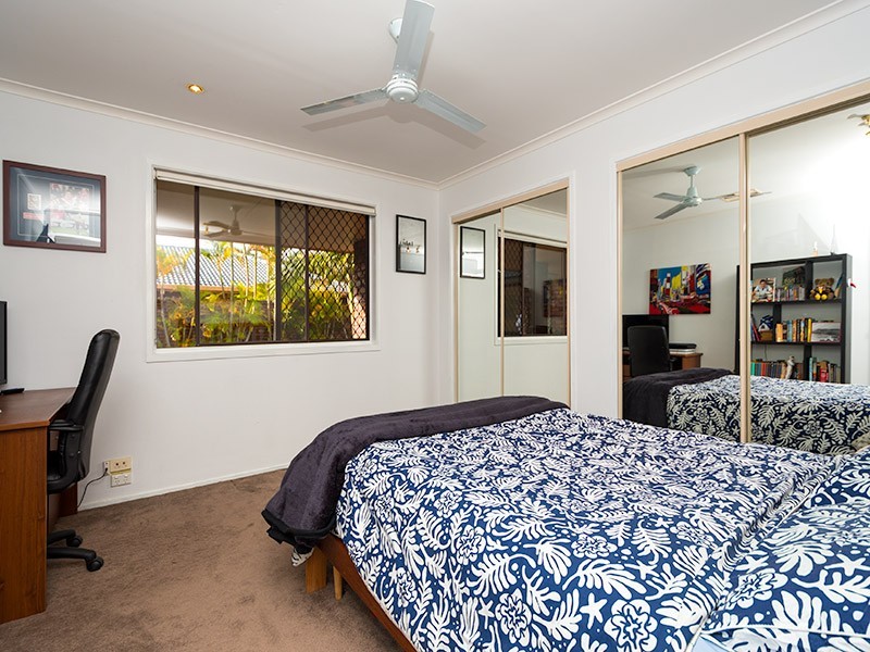 100 Campbell Street, Sorrento QLD 4217