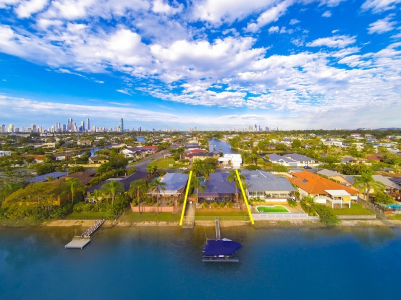 100 Campbell Street, Sorrento QLD 4217