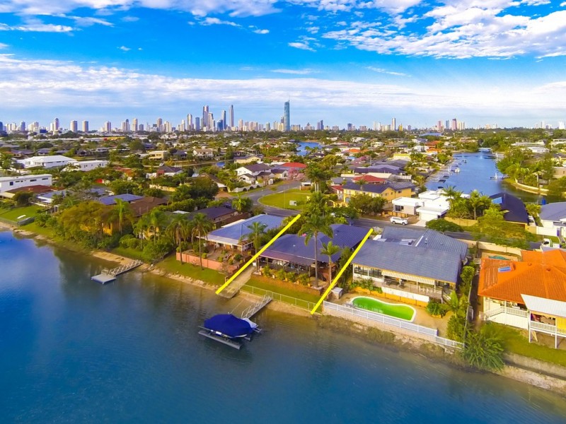 100 Campbell Street, Sorrento QLD 4217