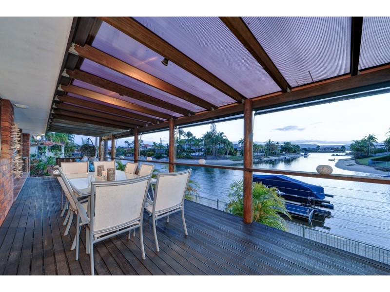 100 Campbell Street, Sorrento QLD 4217