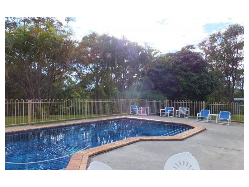 31 Kingsway Drive, Molendinar QLD 4214