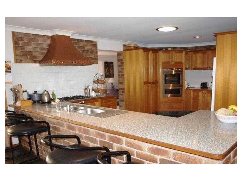 31 Kingsway Drive, Molendinar QLD 4214