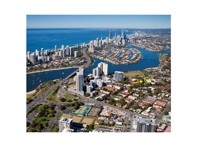 28 Brighton Parade, Southport QLD 4215