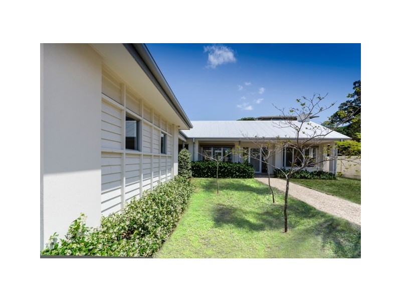 28 Brighton Parade, Southport QLD 4215
