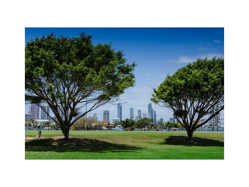 28 Brighton Parade, Southport QLD 4215