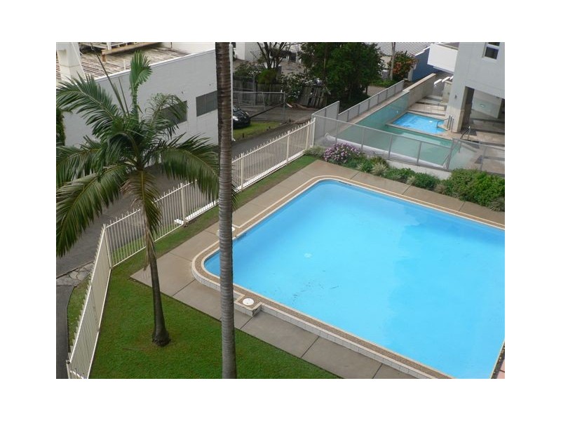 7/72 Marine Pde, Southport QLD 4215