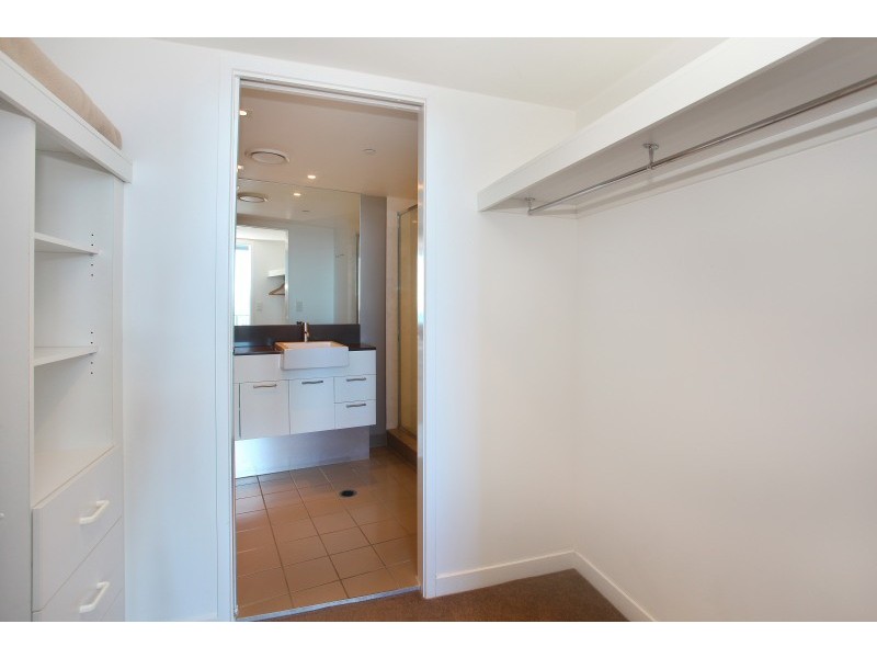 1805 ‘Artique’, 18 Enderley Avenue, Surfers Paradise QLD 4217