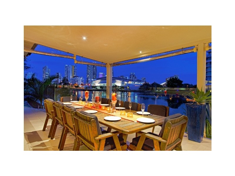 139 Allambi Avenue, Broadbeach Waters QLD 4218