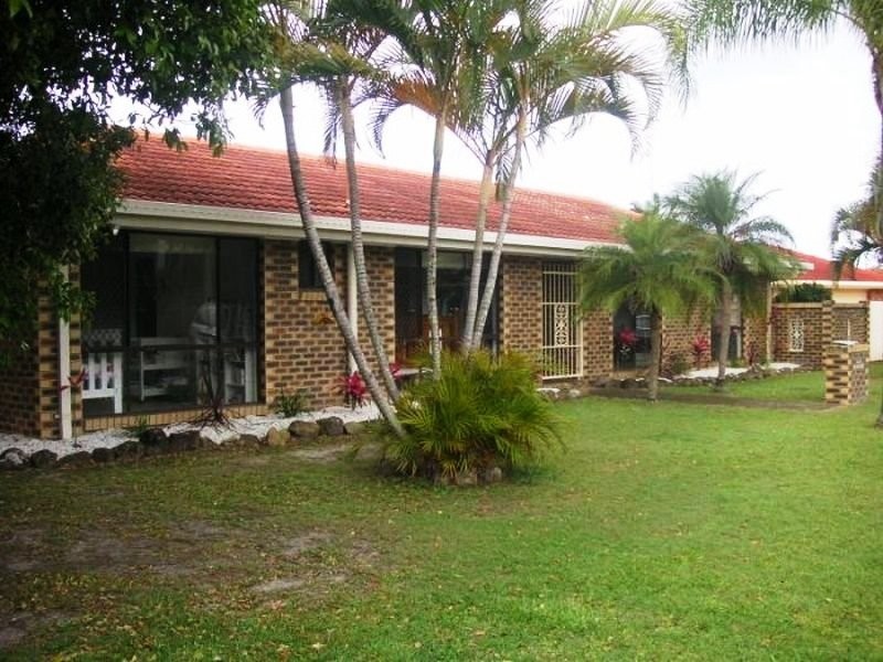 1 Petunia Court, Miami QLD 4220