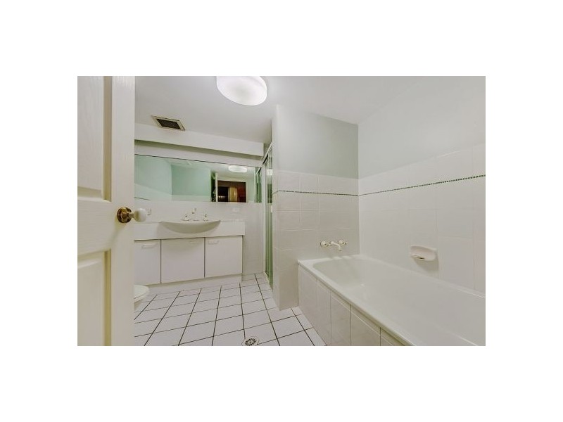 40 ‘Capricornia’ 121 Surf Parade, Broadbeach QLD 4218